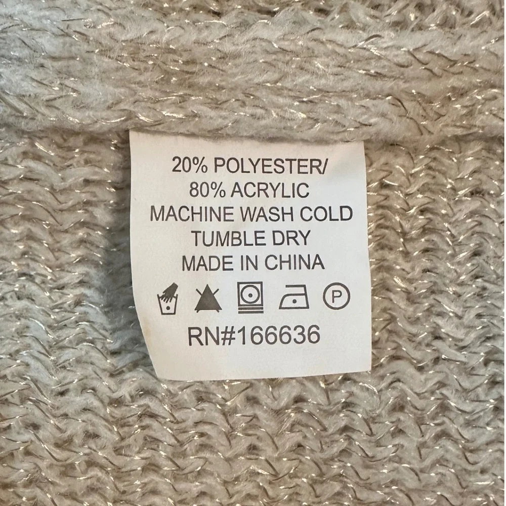Kindred Plus Women 1X Grey Cream Metallic Fringe Toggle Cardigan Sweater NWT